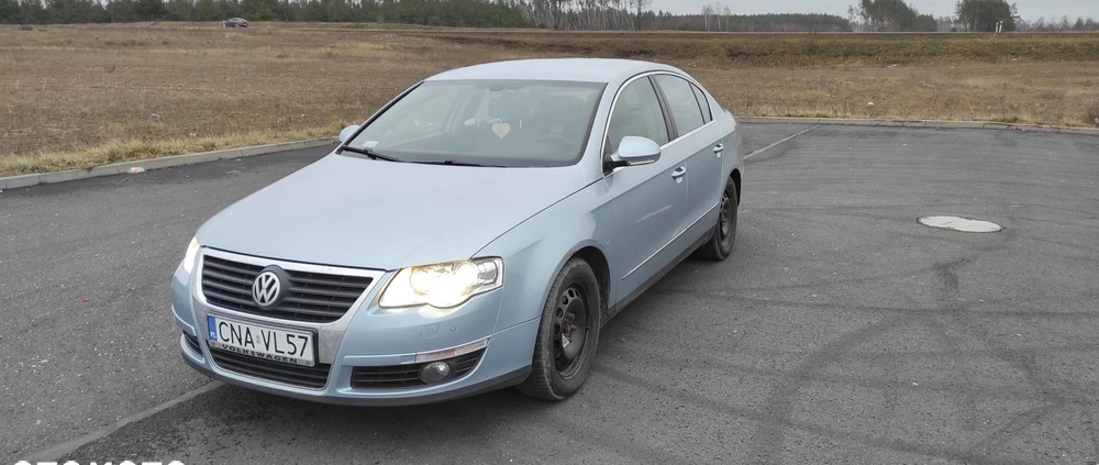 Volkswagen Passat cena 11400 przebieg: 225000, rok produkcji 2005 z Wiązów małe 37